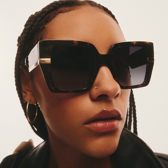Quay‎ Australia Notorious Neutral Tort Frame w/ Smoke Lens!! NEW!!!! ??️ main image 13
